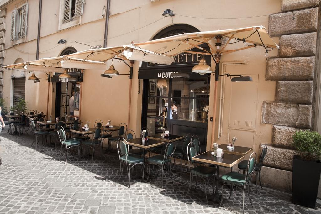 Spanish Steps House Vittoria Rome Room photo