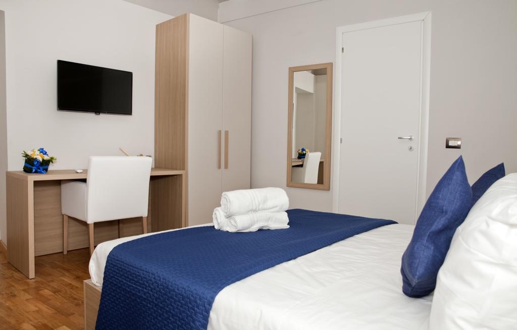 Spanish Steps House Vittoria Rome Room photo