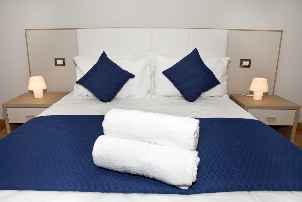 Spanish Steps House Vittoria Rome Room photo